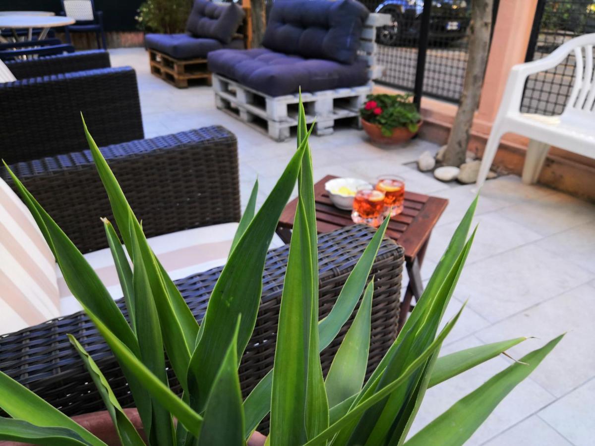 Hotel Iride Suite, Breakfast&Brunch - ideale per famiglie e coppie Riccione Esterno foto