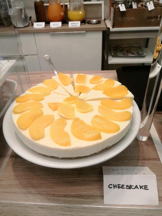 Hotel Iride Suite, Breakfast&Brunch - ideale per famiglie e coppie Riccione Esterno foto