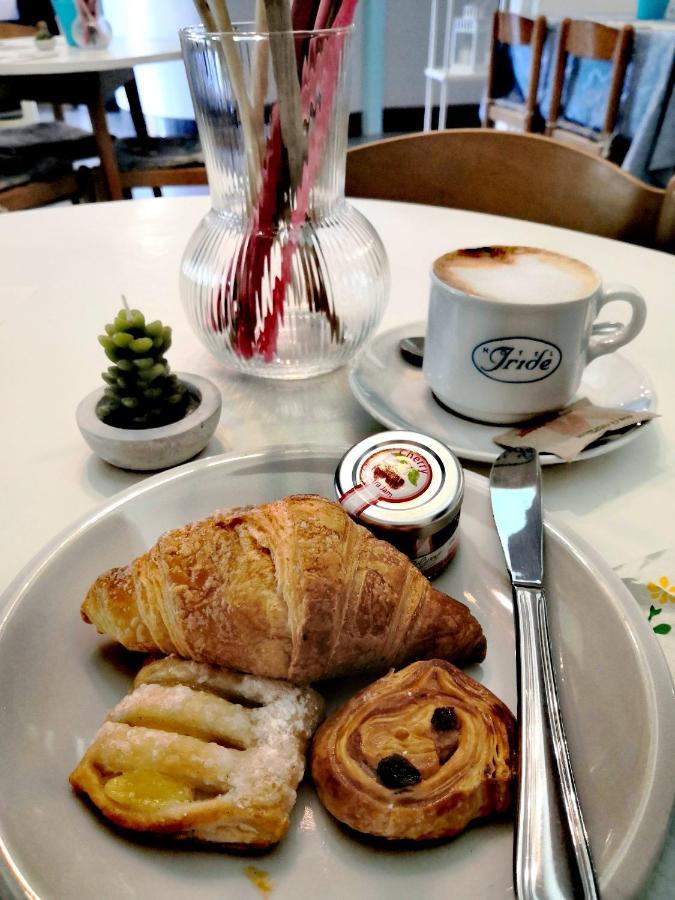 Hotel Iride Suite, Breakfast&Brunch - ideale per famiglie e coppie Riccione Esterno foto