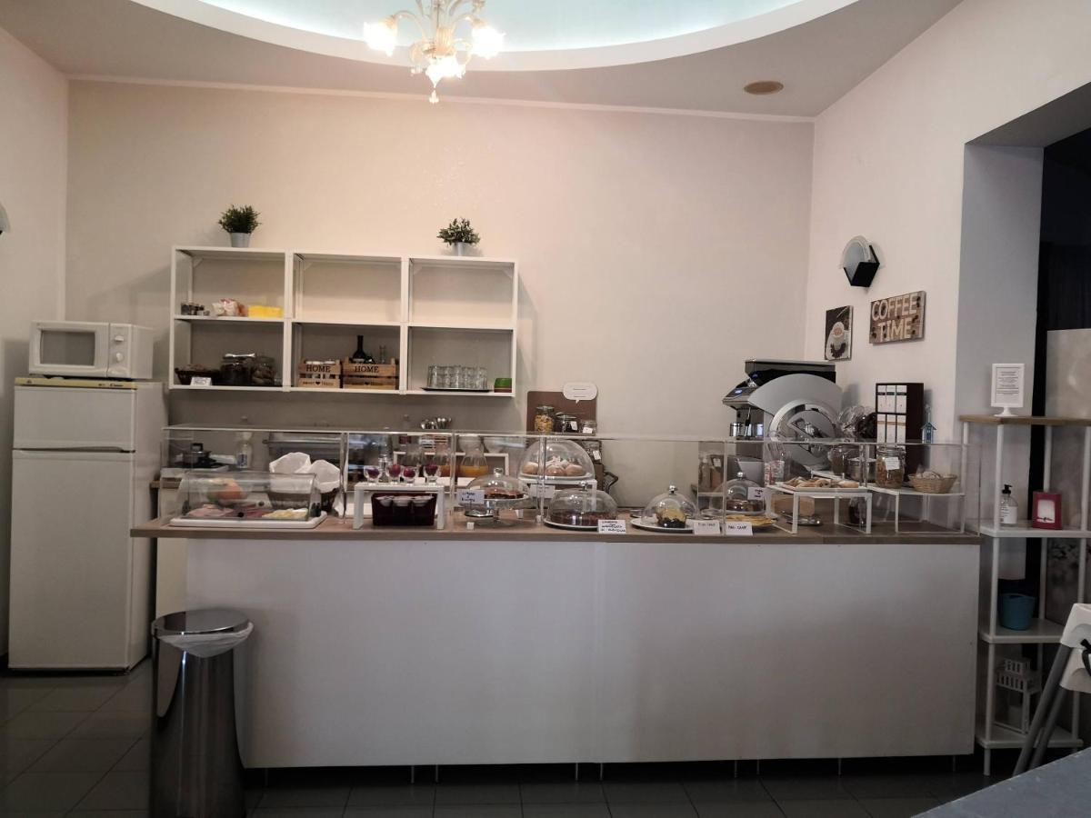 Hotel Iride Suite, Breakfast&Brunch - ideale per famiglie e coppie Riccione Esterno foto