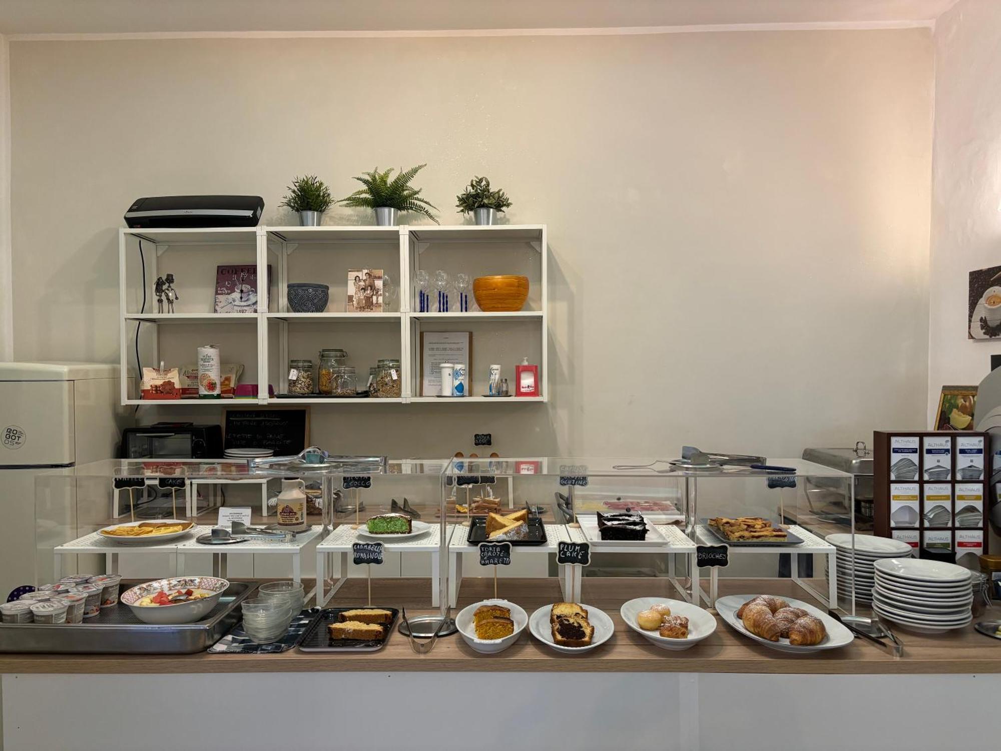 Hotel Iride Suite, Breakfast&Brunch - ideale per famiglie e coppie Riccione Esterno foto