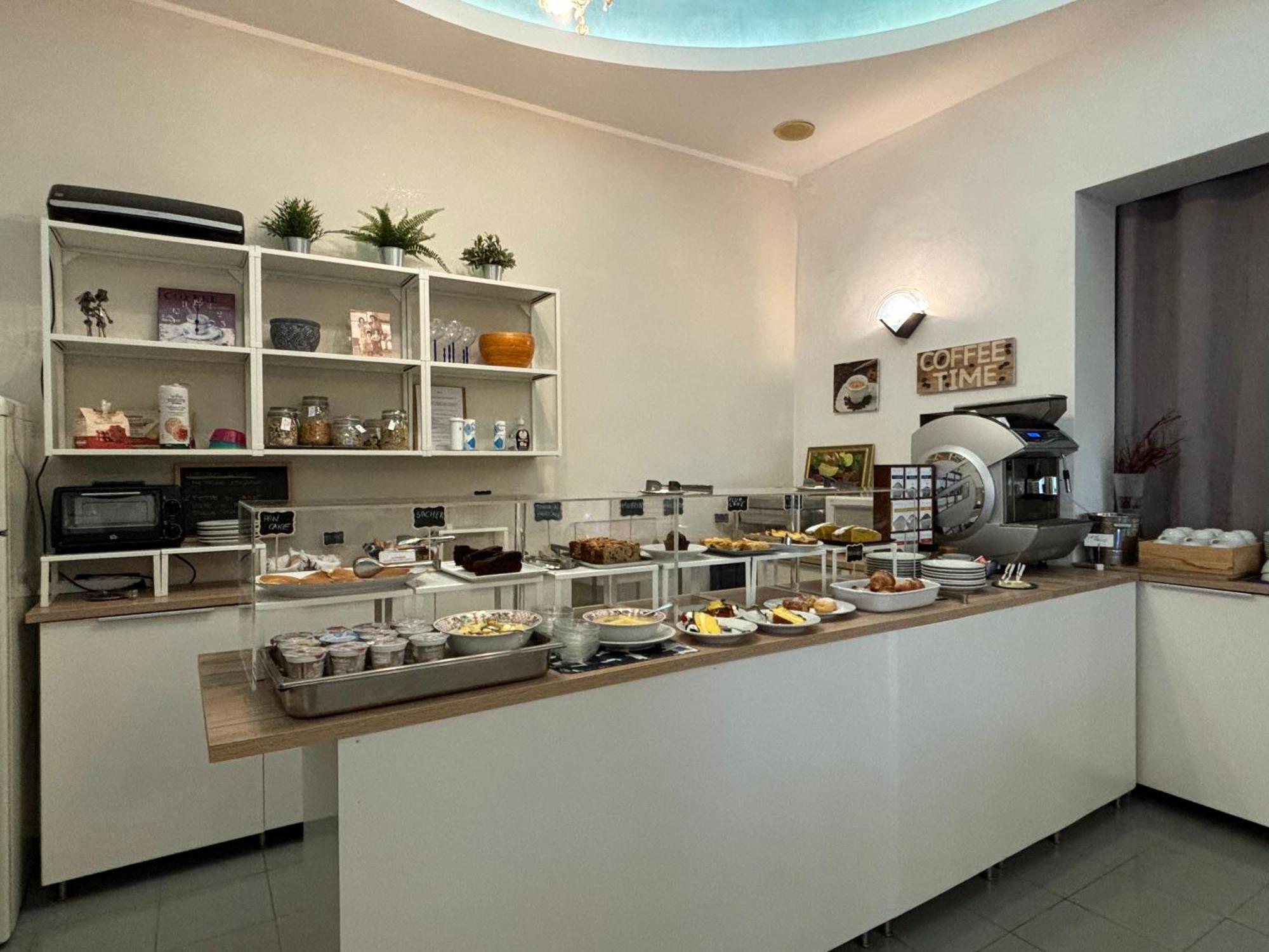 Hotel Iride Suite, Breakfast&Brunch - ideale per famiglie e coppie Riccione Esterno foto
